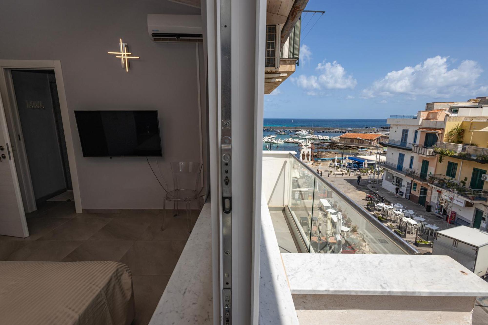 La Piazzetta A Mare Holiday House Sferracavallo Exterior foto